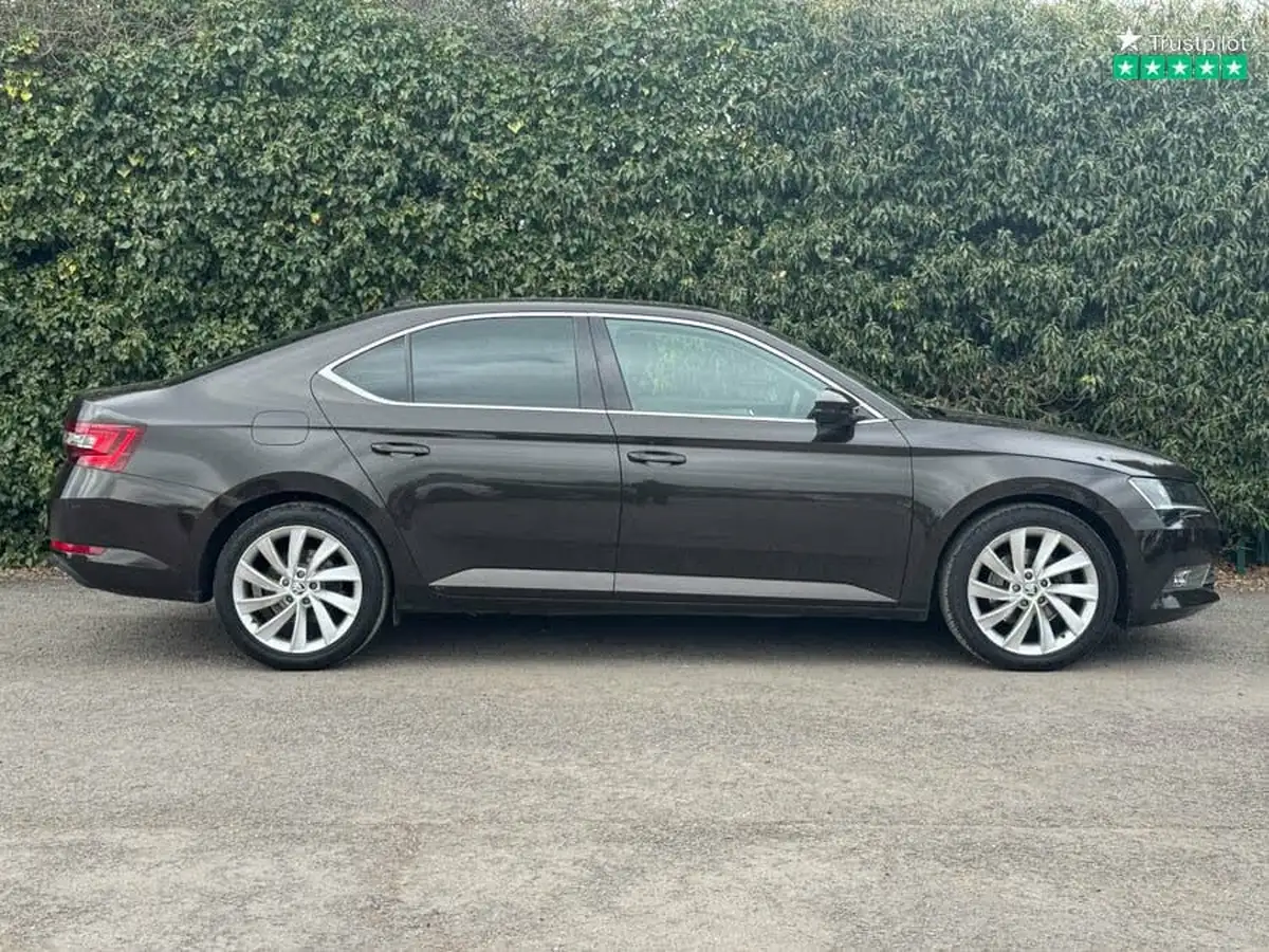 2016-skoda-superb-14-tsi-act-se-l-executive-hatchback-dsg-big-30