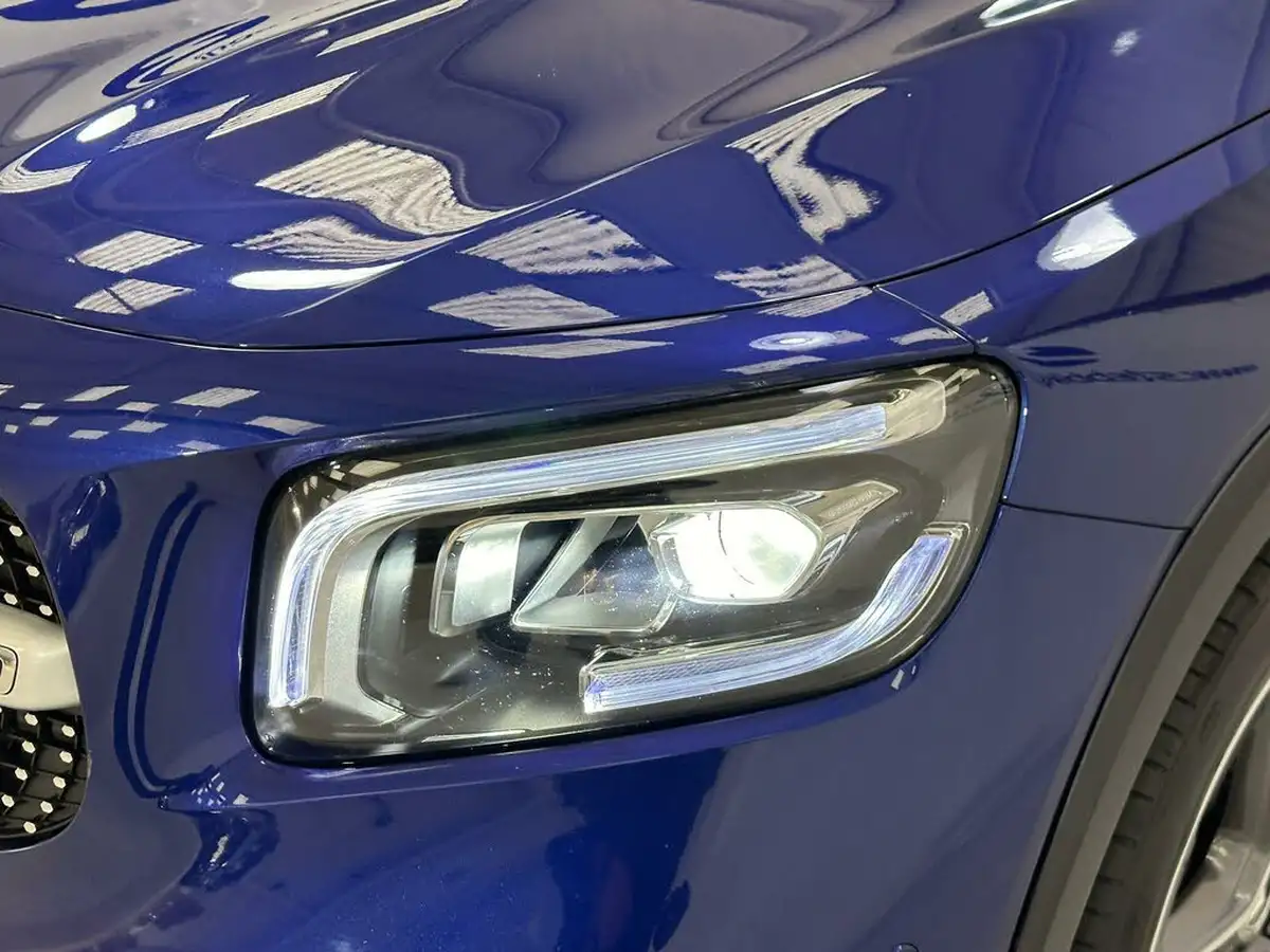 2022-mercedes-benz-glb-class-13-glb200-amg-line-premium-7g-tronic-big-30