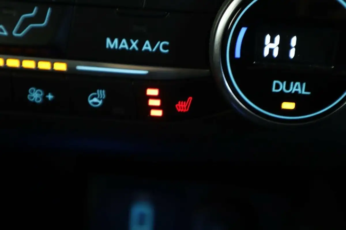 2019-ford-focus-20-st-hatchback-big-47