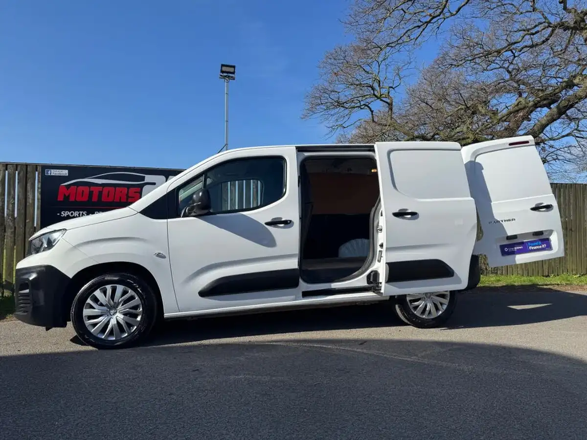 2021-peugeot-partner-15-bluehdi-1000-professional-100ps-eu6dt-panel-big-6