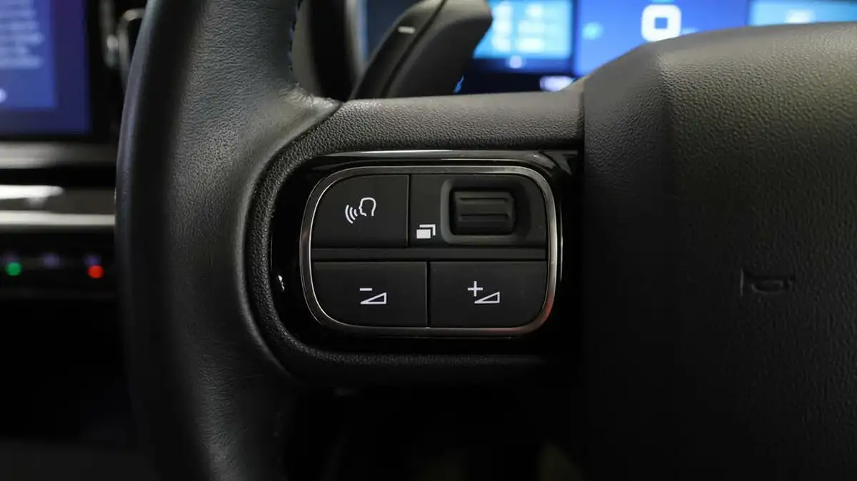 2021-citroen-c5-aircross-16-puretech-shine-big-14