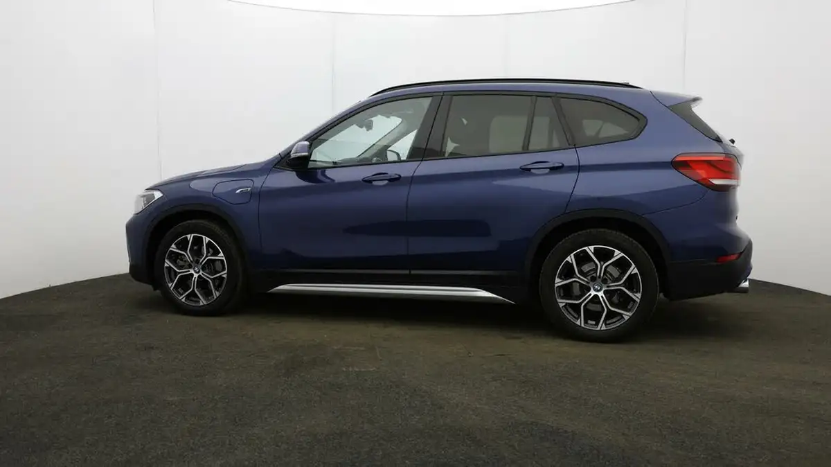 2022-bmw-x1-15-xdrive-25e-phev-xline-big-65
