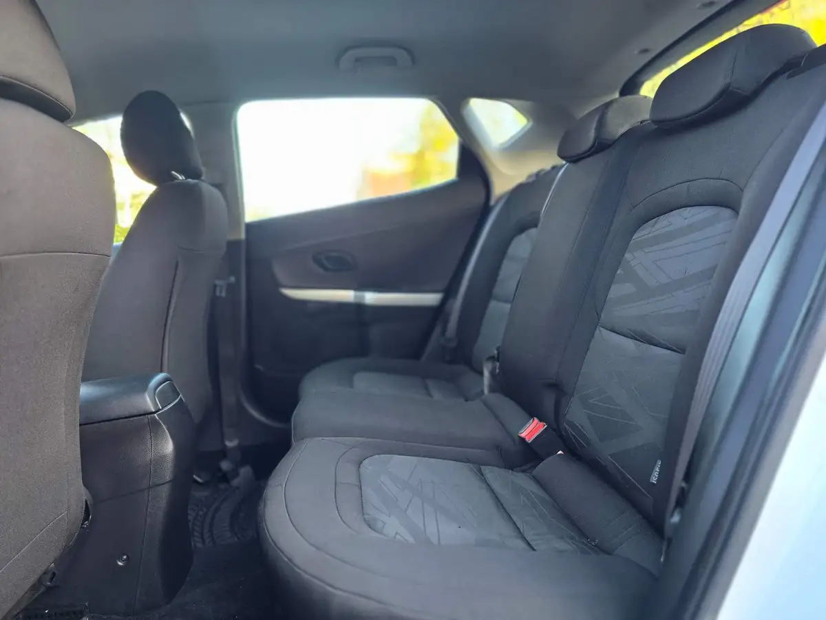 2016-kia-ceed-16crdi-1-hatchback-big-12