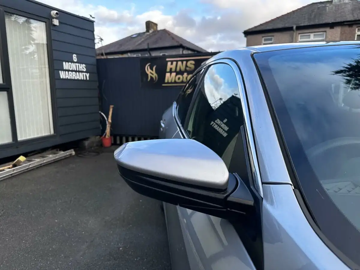 2019-honda-civic-16-i-dtec-se-hatchback-5d-big-18