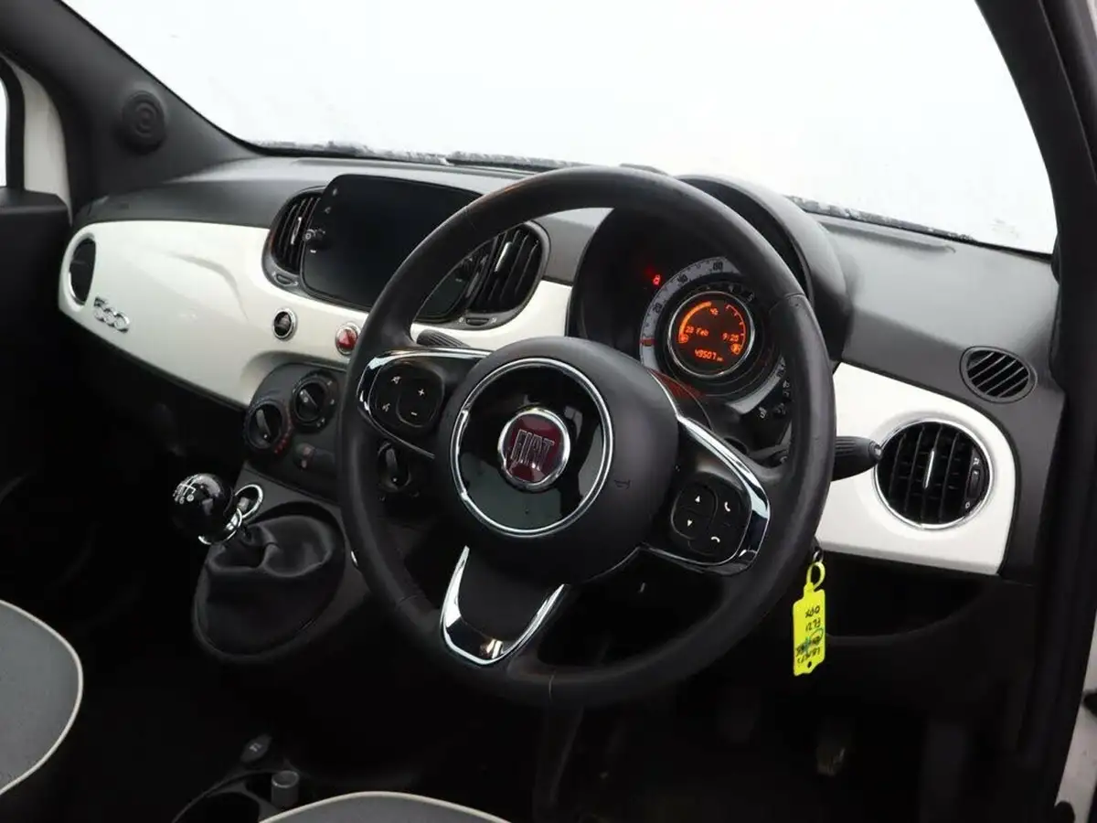 2021-fiat-500-10-lounge-big-13