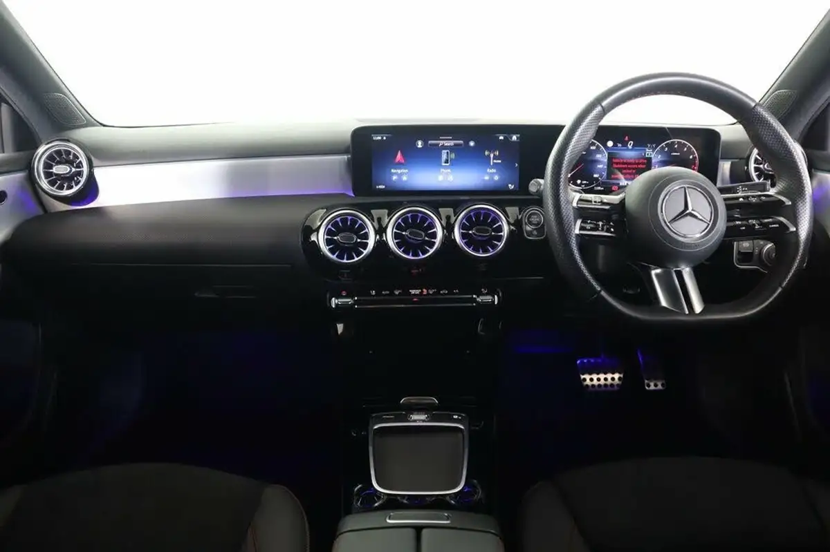 2023-mercedes-benz-a-class-13-a200-amg-line-executive-hatchback-5d-big-11