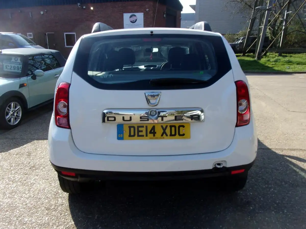 2014-dacia-duster-15d-ambiance-110-107bhp-big-5