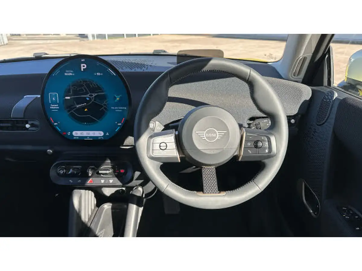 2024-mini-cooper-e-cooper-e-classic-big-4