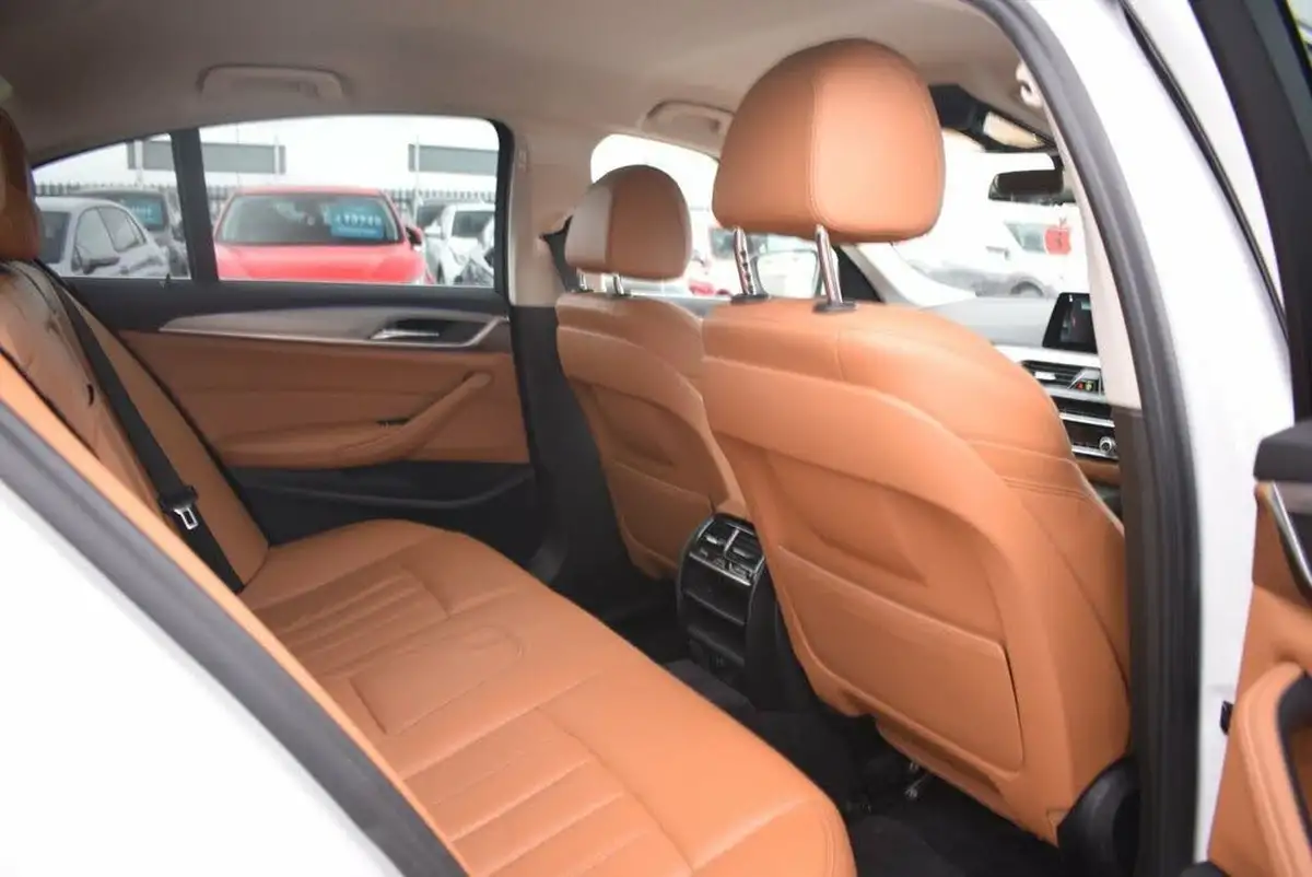 2018-bmw-5-series-20td-520d-se-190bhp-ss-efficientdynamics-saloon-4d-big-21