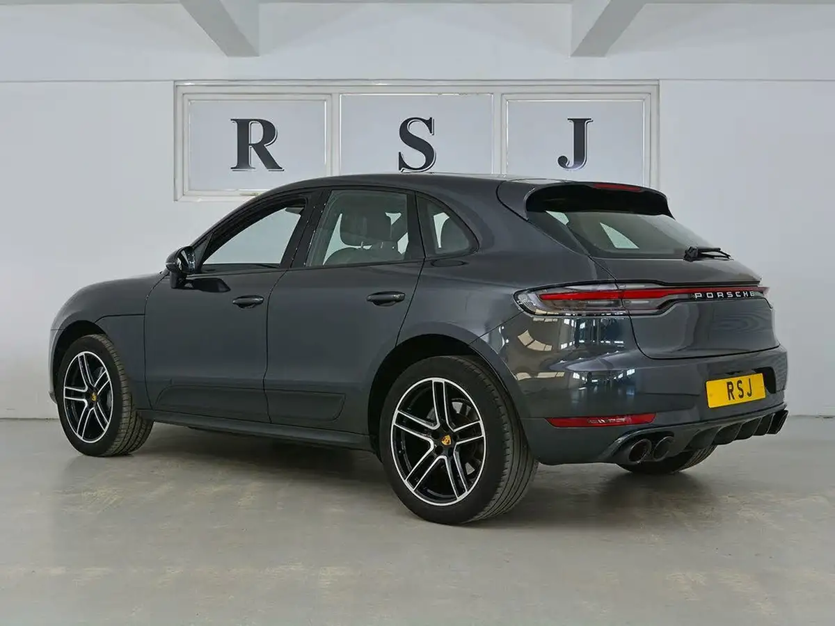 2020-porsche-macan-30-s-big-4