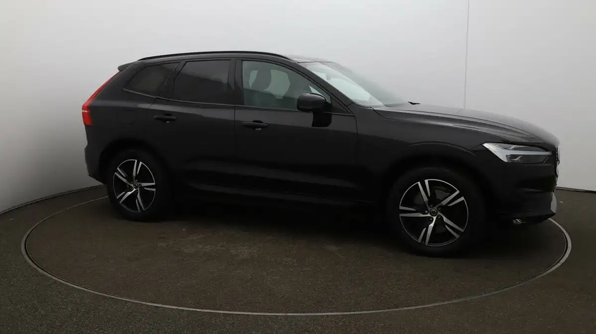 2021-volvo-xc60-20-b5-r-design-awd-big-37