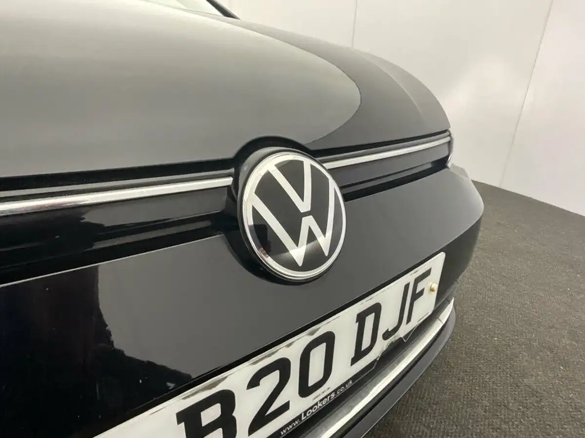 2020-volkswagen-golf-15-tsi-style-150ps-hatchback-big-13