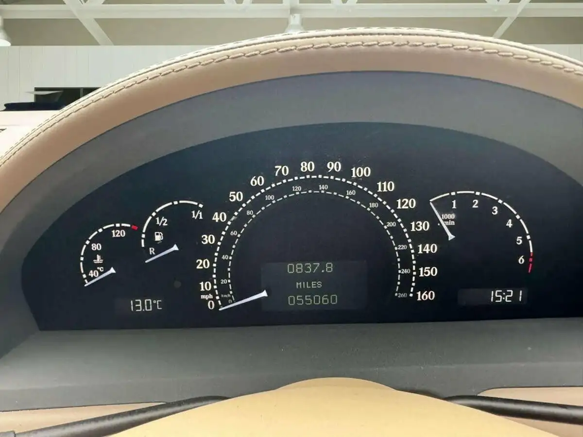 2011-maybach-62-55-62-big-16