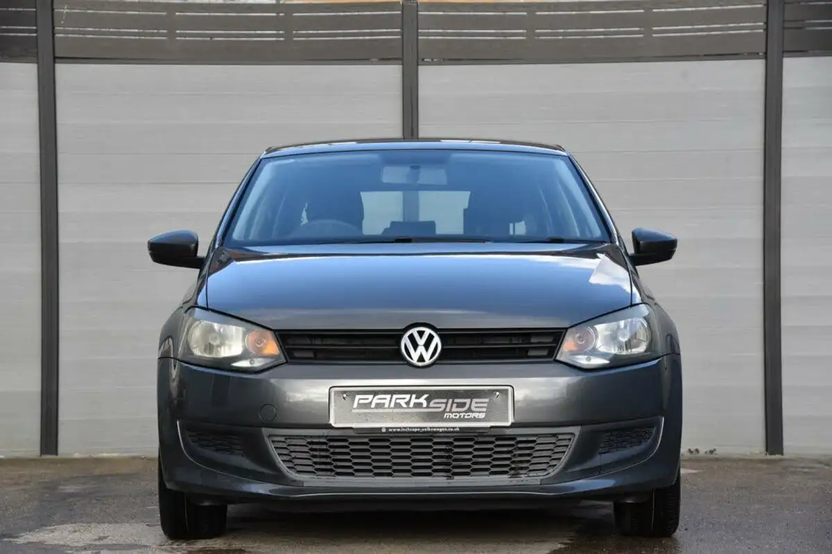 2010-volkswagen-polo-12-s-5d-big-3
