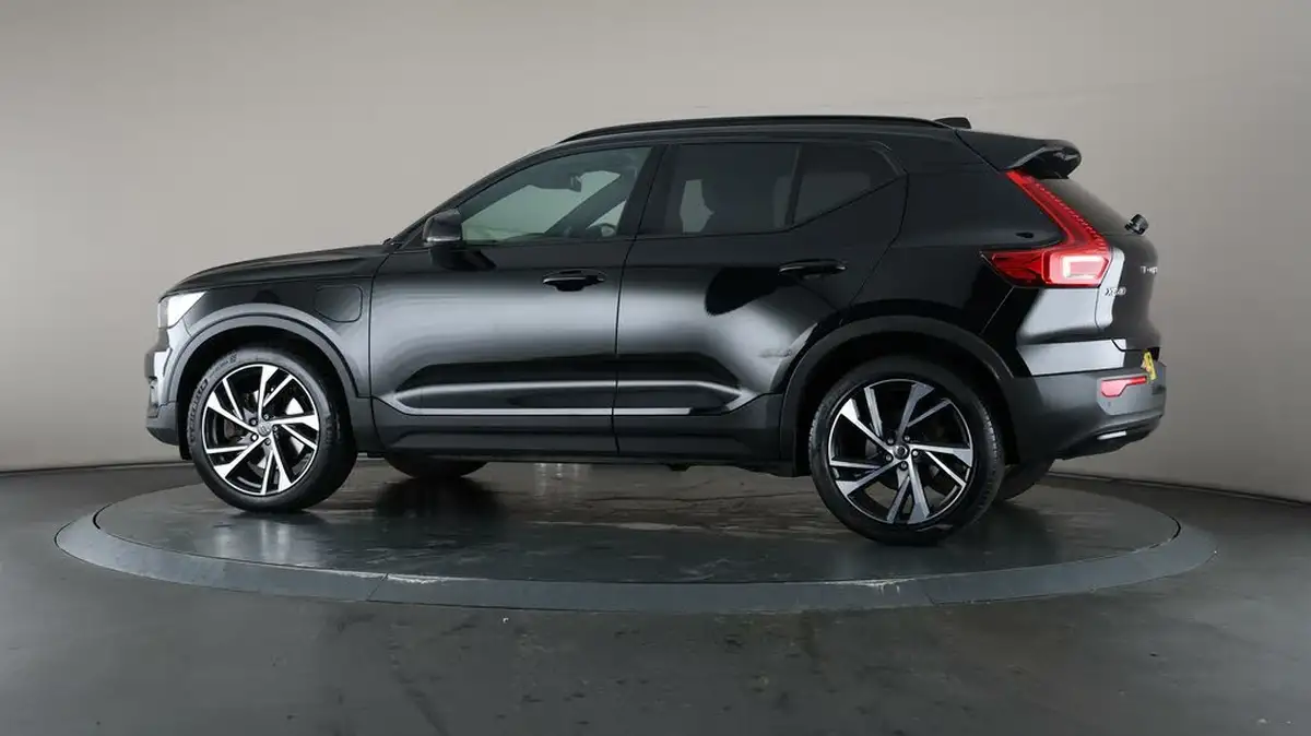 2021-volvo-xc40-15-t5-r-design-pro-262bhp-big-73