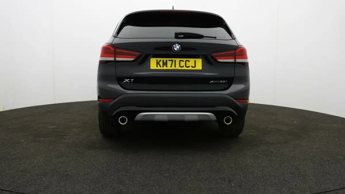 2021-bmw-x1-20-xdrive20i-xline-big-4