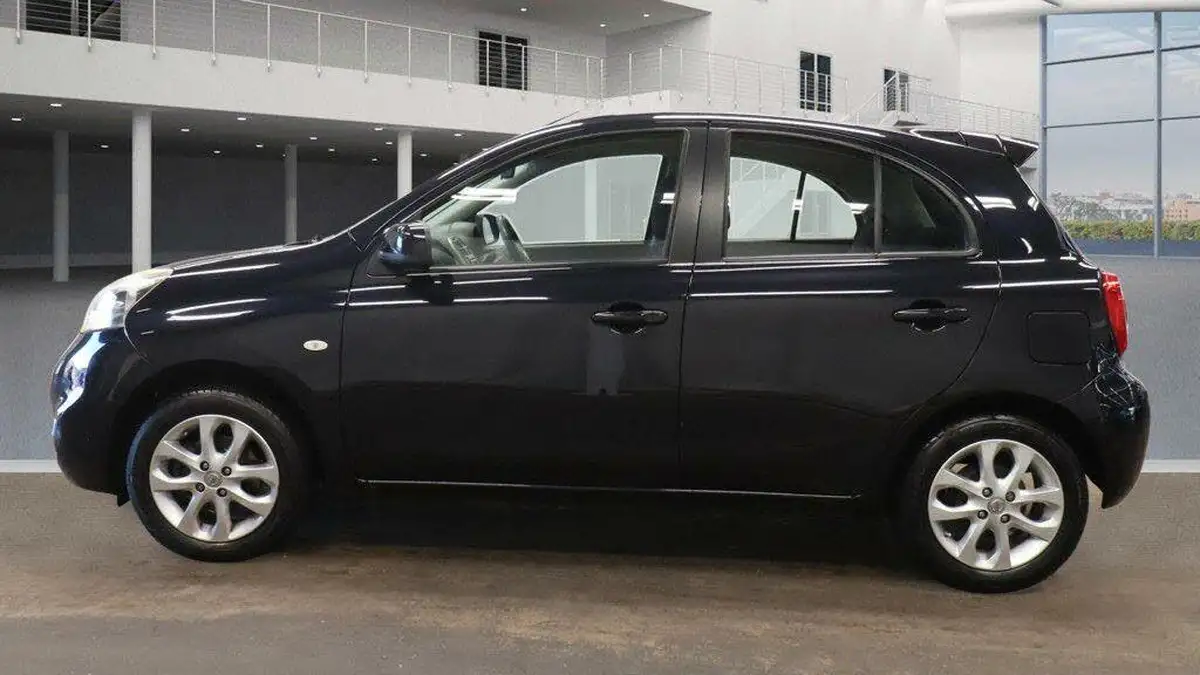 2015-nissan-micra-12-acenta-80ps-cvt-big-2