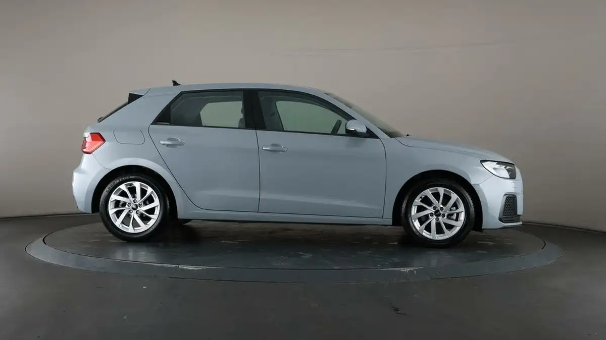 2022-audi-a1-10-30-tfsi-sport-s-tronic-big-56