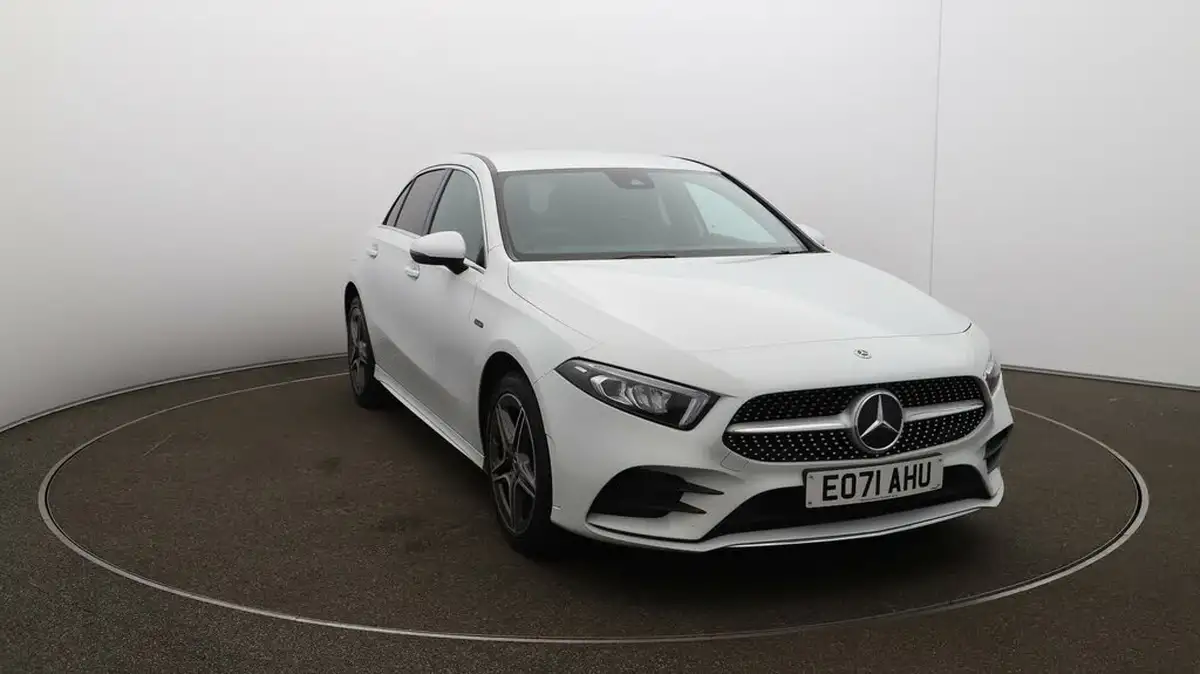 2021-mercedes-benz-a-class-13-a250e-amg-line-hatchback-5d-big-33