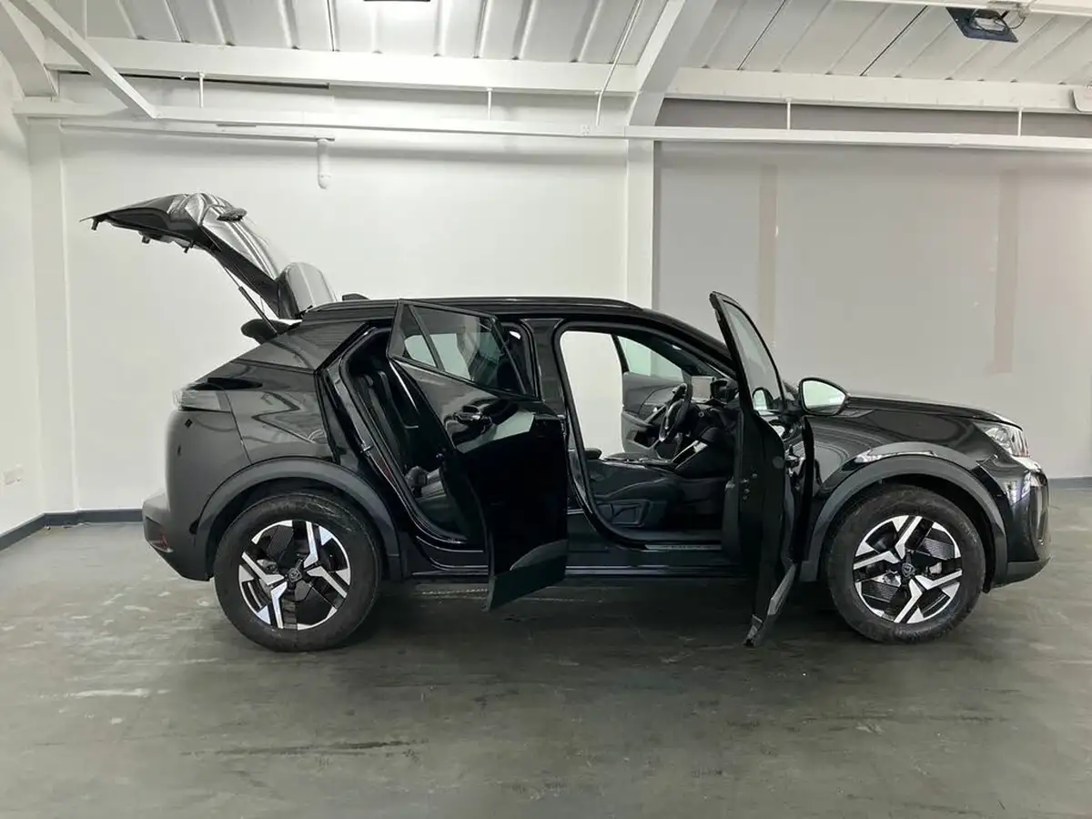 2024-peugeot-2008-suv-e-gt-136ps-50kwh-big-52