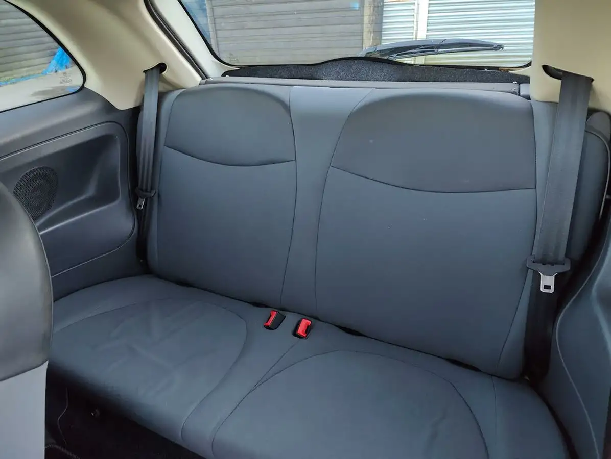 2010-fiat-500-12-pop-big-28