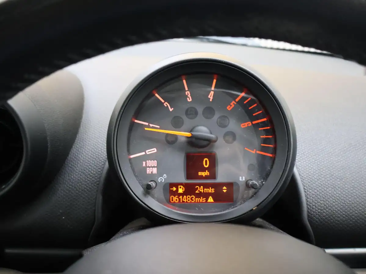 2015-mini-countryman-20td-cooper-sd-143bhp-all4-big-17