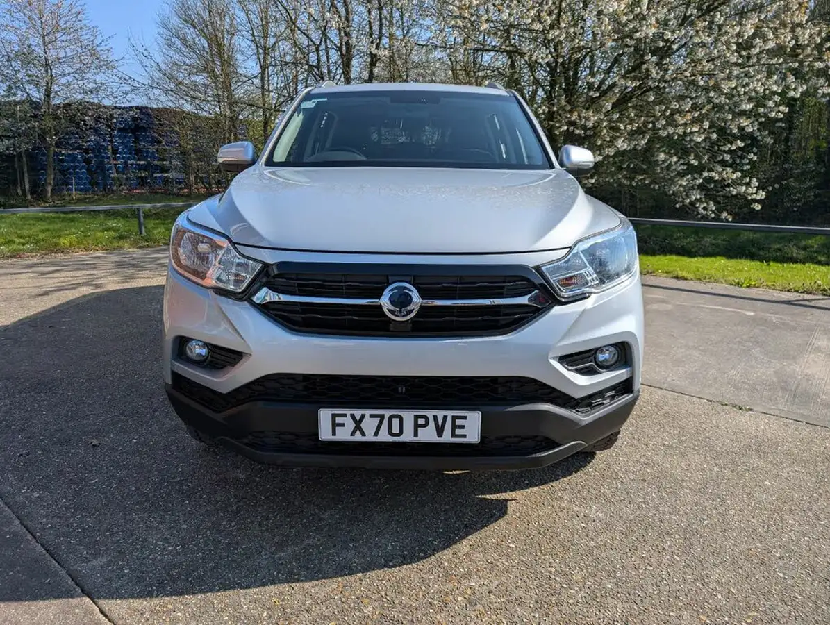 2020-kgm-ssangyong-musso-22td-rebel-eu6-big-5