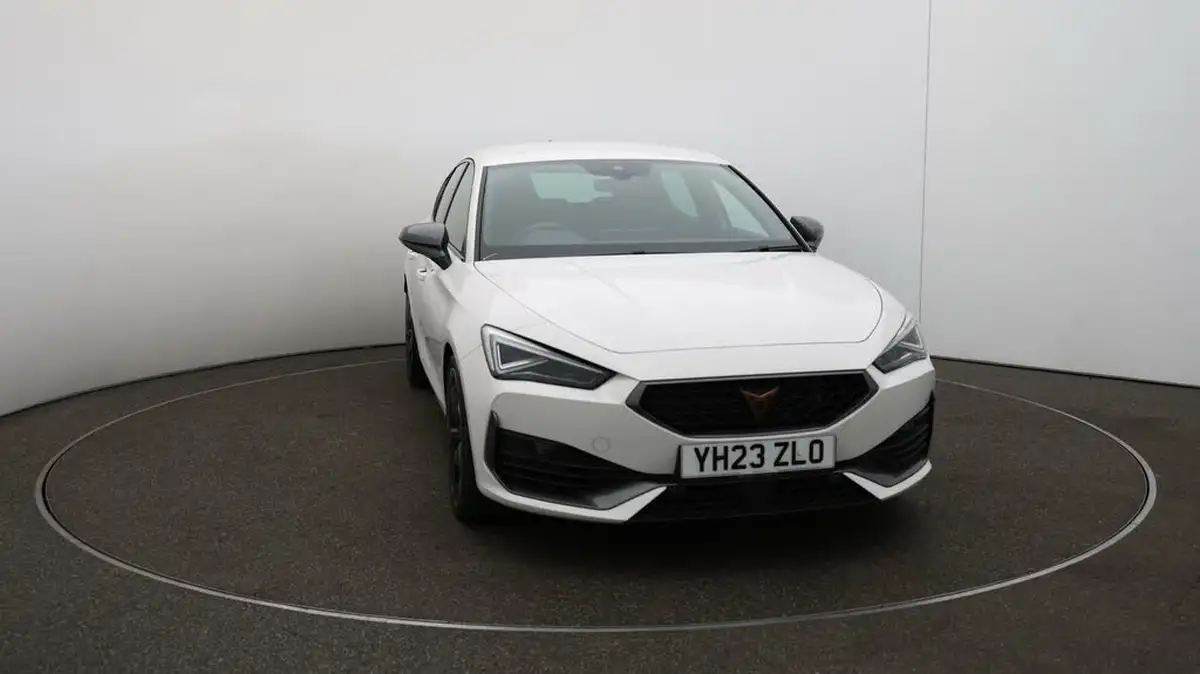 2023-cupra-leon-nf-20-tsi-vz3-300ps-hatchback-big-39