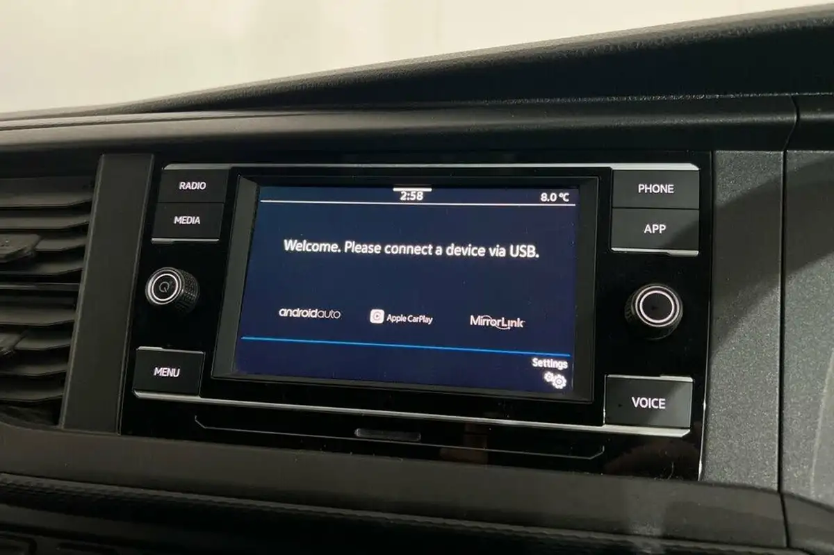 2021-volkswagen-transporter-e-abt-etransporter-lwb-panel-van-big-15