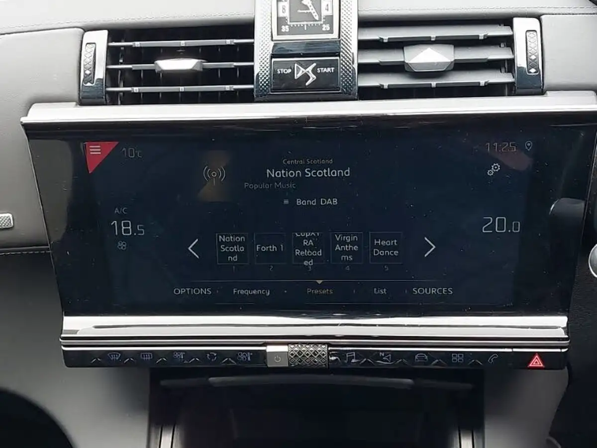 2018-ds-ds-7-crossback-16-puretech-prestige-225ps-big-9
