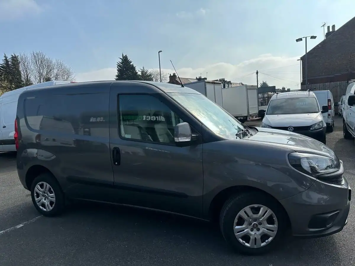 2021-fiat-doblo-cargo-16jtd-l1h1-tecnico-panel-van-big-6