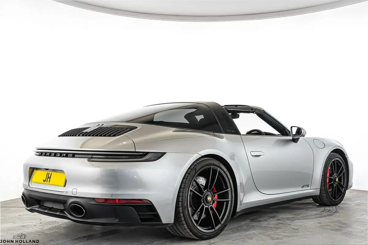 2022-porsche-911-30-targa-4-gts-pdk-big-9