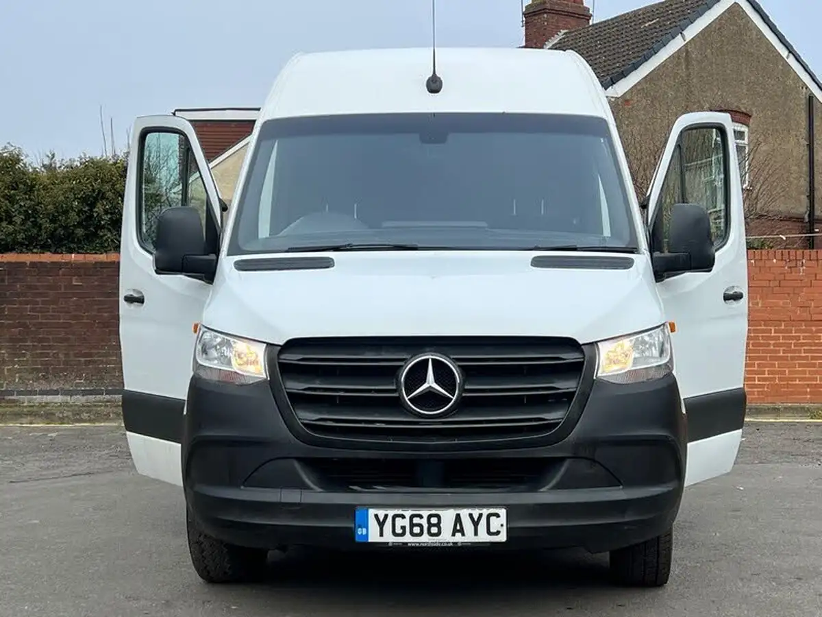 2018-mercedes-benz-sprinter-21cdi-311-l2h1-panel-van-rwd-eco-gear-360-big-15