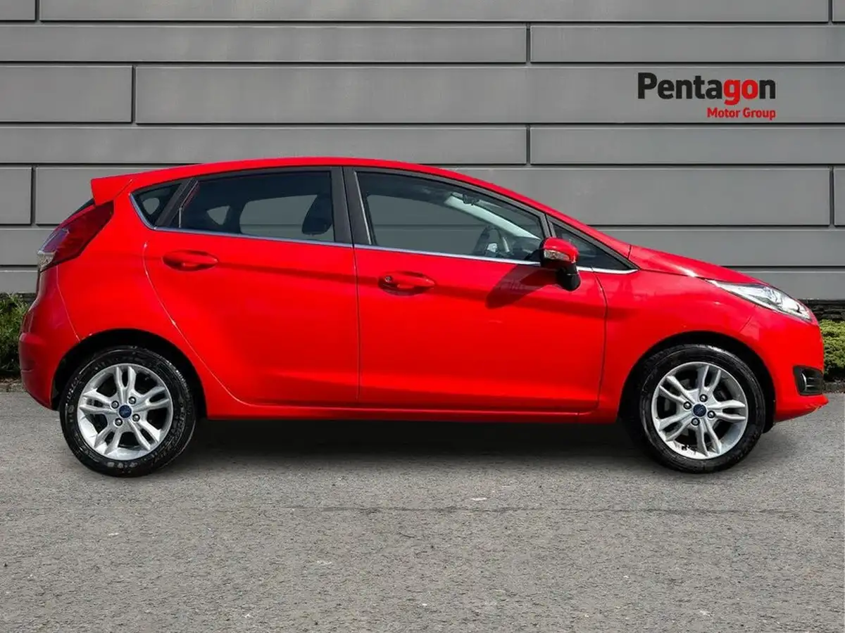 2017-ford-fiesta-10t-zetec-100ps-ecoboost-ss-5d-big-10