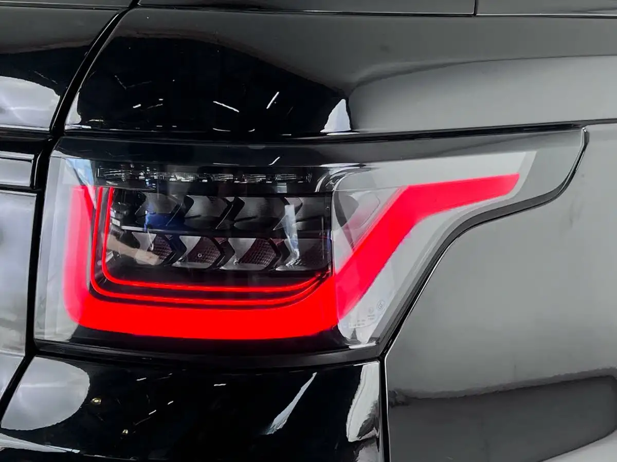 2018-land-rover-range-rover-sport-big-9