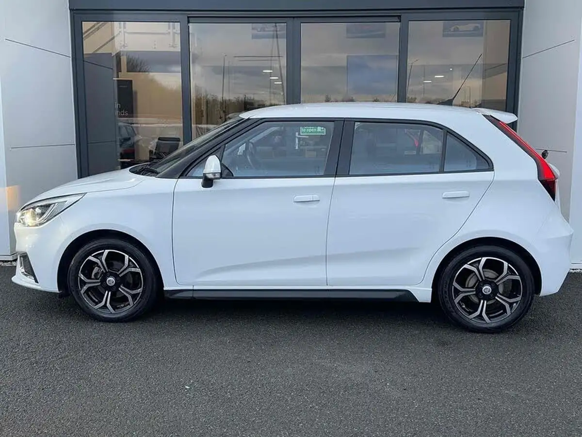 2023-mg-mg3-15-vti-tech-exclusive-nav-big-6