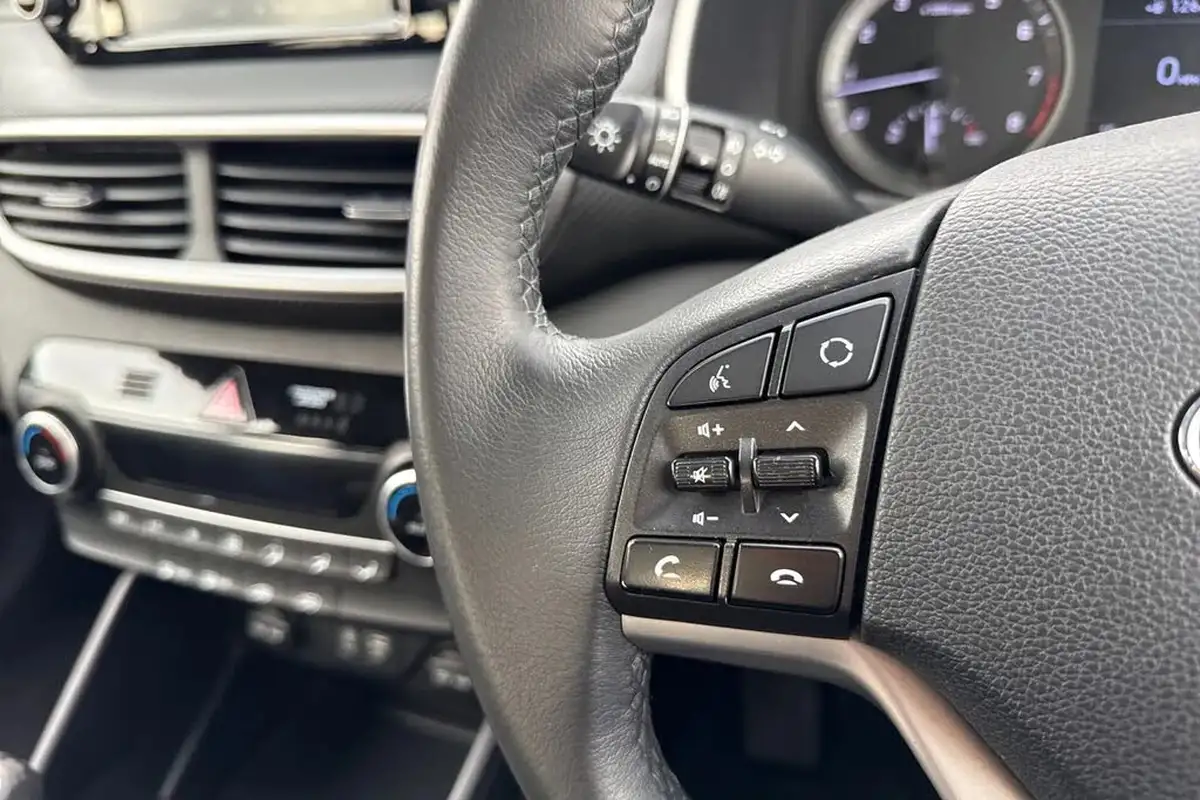 2018-hyundai-tucson-16-gdi-s-connect-big-37