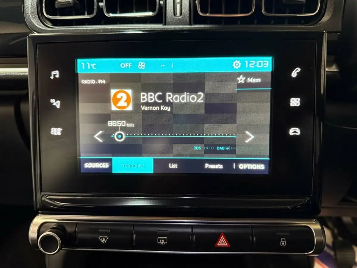 2018-citroen-c3-12-puretech-flair-82ps-big-29