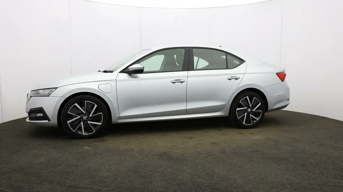2021-skoda-octavia-14-tsi-se-technology-hatchback-big-32