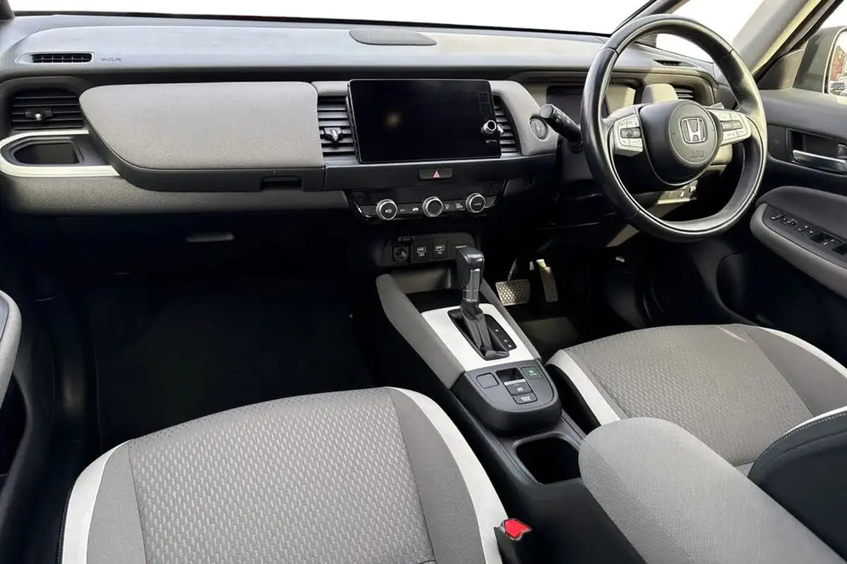 2021-honda-jazz-15-i-mmd-crosstar-ex-109ps-two-tone-big-15