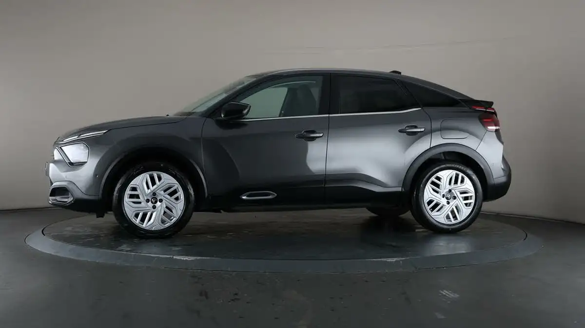2023-citroen-c4-15bluehdi-shine-plus-big-32
