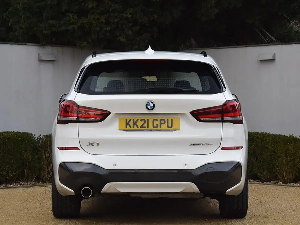 2021-bmw-x1-15-xdrive-25e-phev-m-sport-big-12