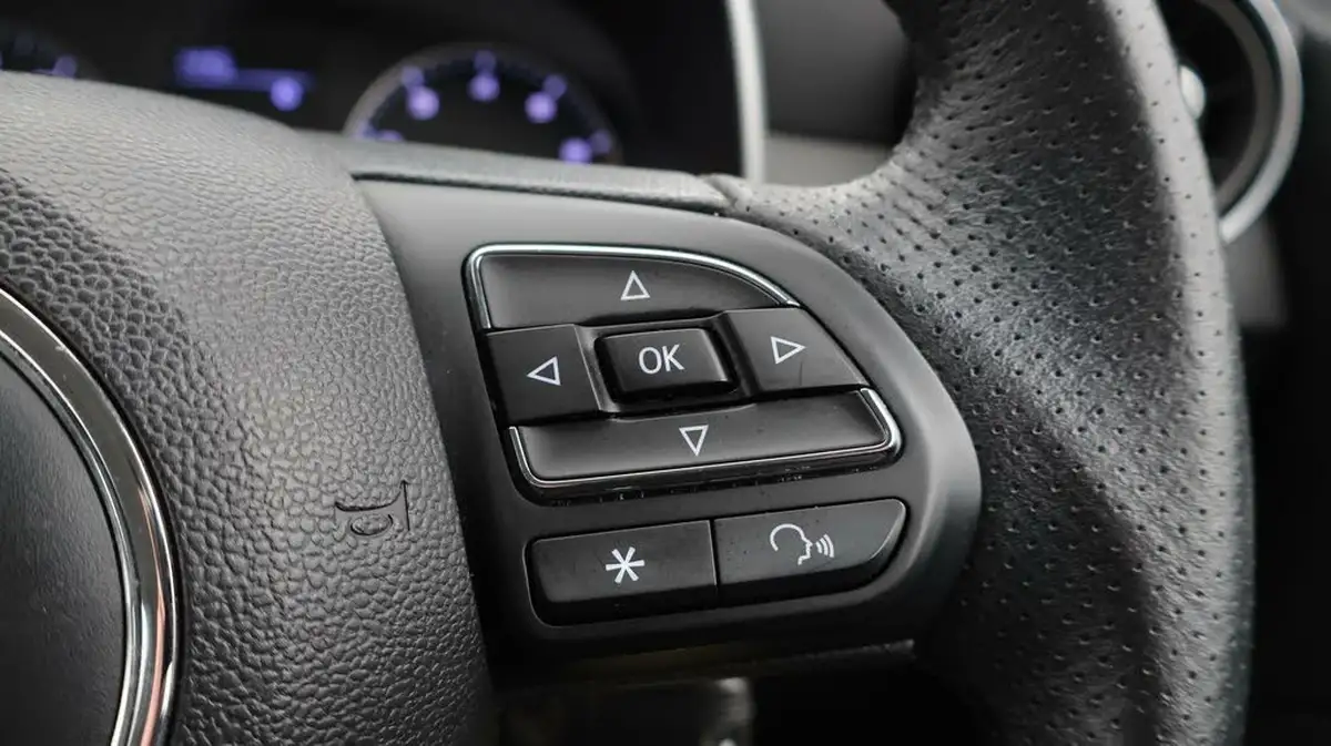2020-mg-zs-suv-10t-gdi-exclusive-111ps-big-24