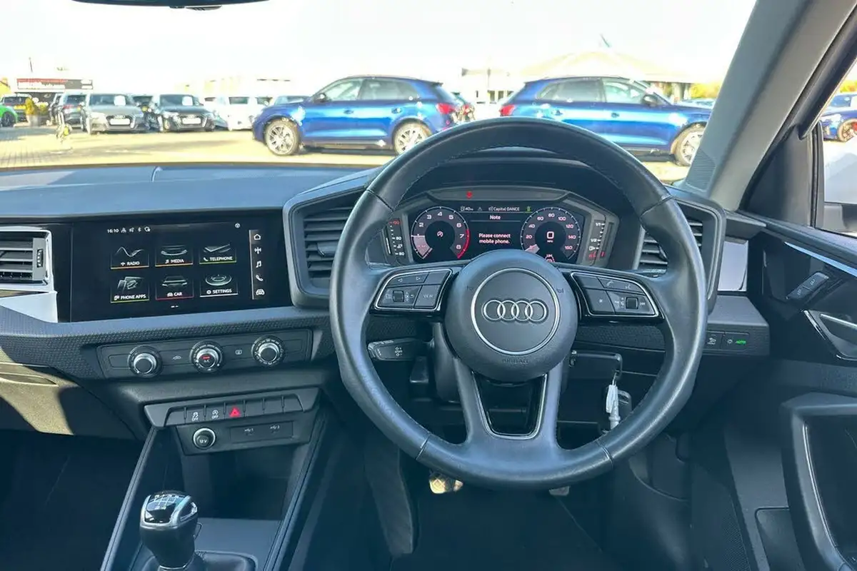 2021-audi-a1-big-36