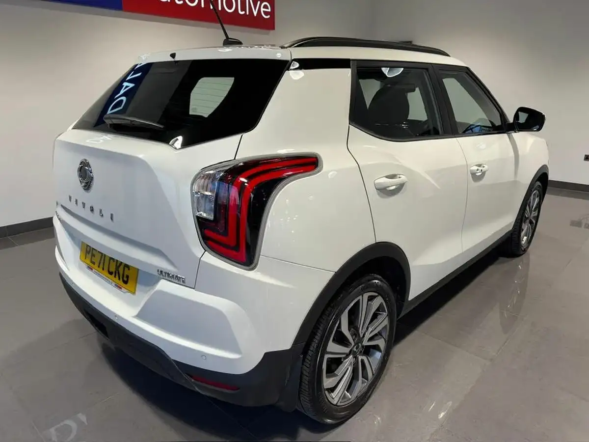 2021-kgm-ssangyong-tivoli-16td-ultimate-136ps-ss-auto-big-4