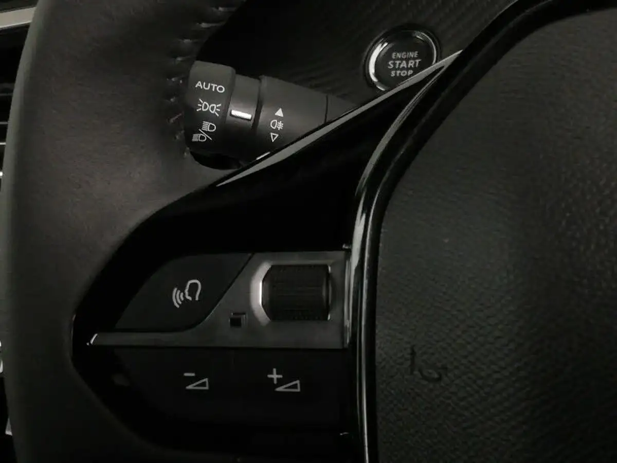 2024-peugeot-2008-suv-12-puretech-allure-130ps-big-16