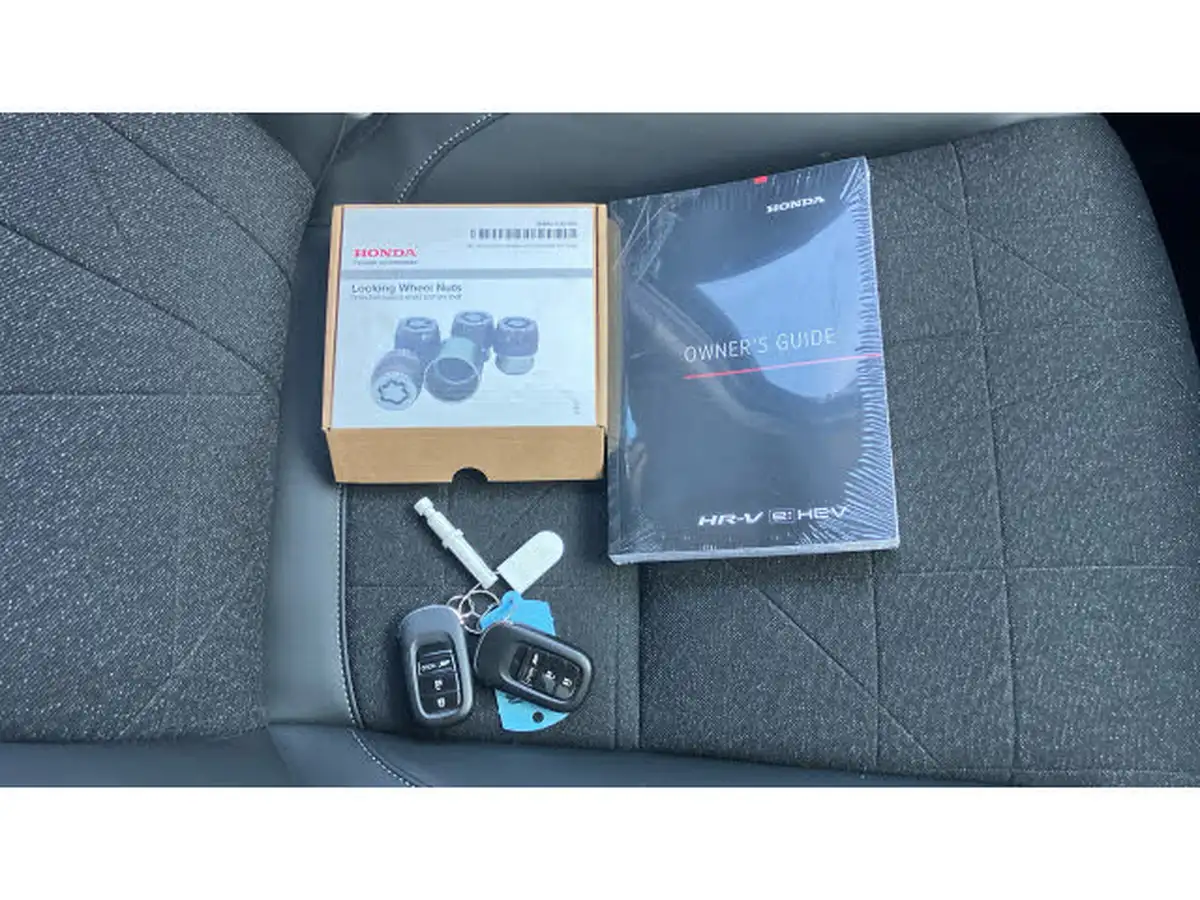 2024-honda-hr-v-15-i-mmd-advance-big-24