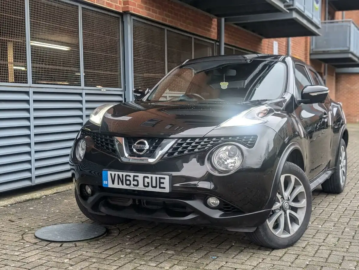 2015-nissan-juke-16-tekna-117ps-1598cc-xtronic-cvt-big-18