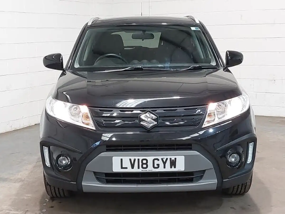 2018-suzuki-vitara-16-kuro-big-12