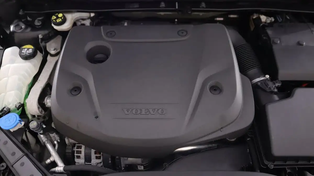 2019-volvo-v40-20td-d2-r-design-geartronic-big-18